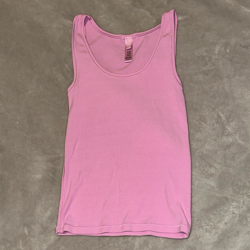 SKIMS LIMITED EDITION “petal” soft lounge tank top never worn perfect condition